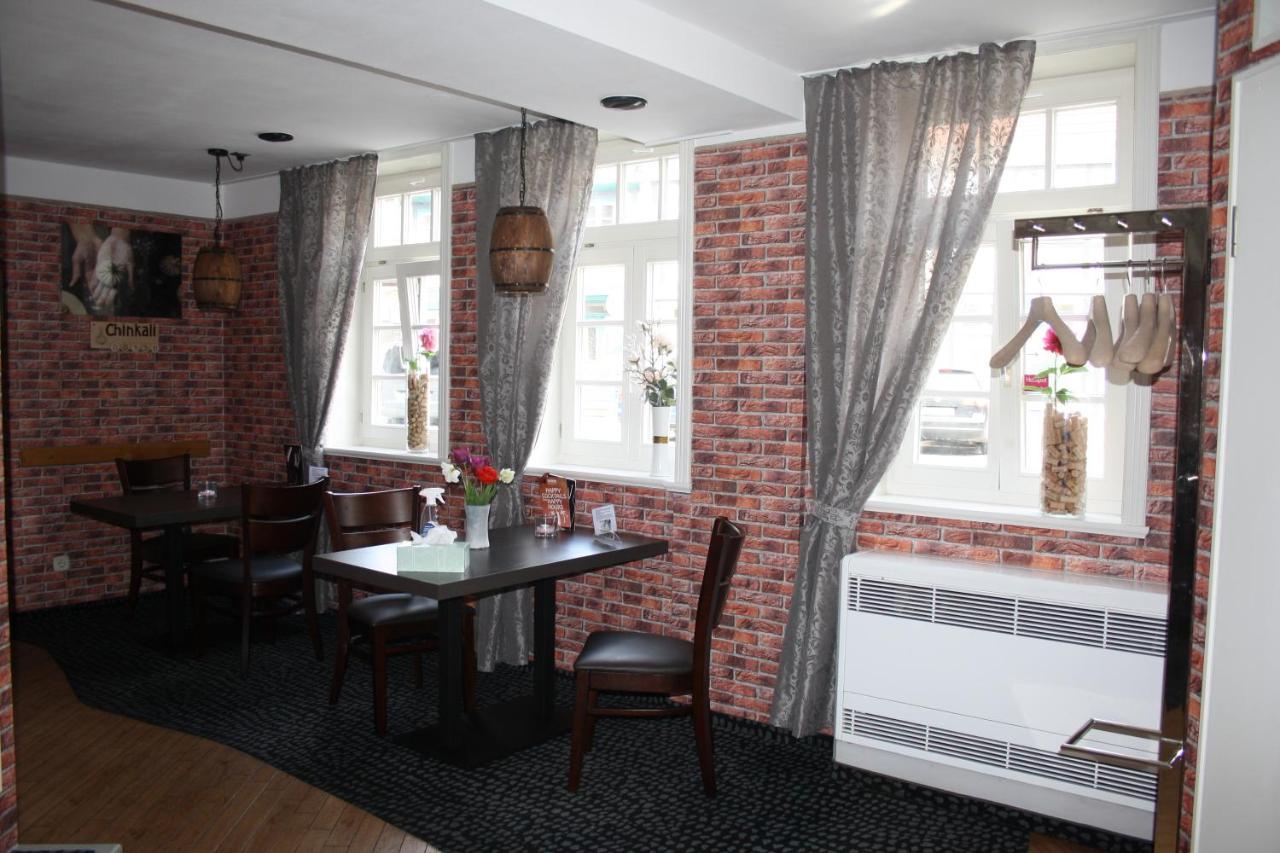 Hotel & Restaurant Aragwi Salzwedel Exteriör bild