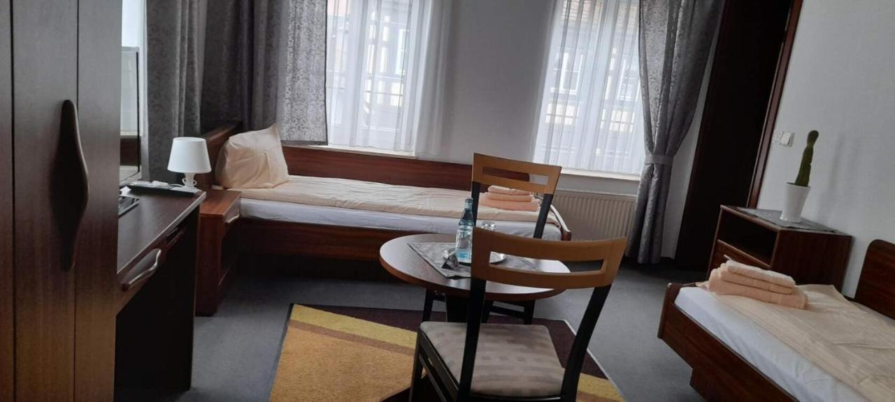 Hotel & Restaurant Aragwi Salzwedel Exteriör bild